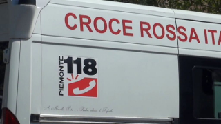 Incidente stradale nel Torinese, morto in ospedale il motociclista coinvolto